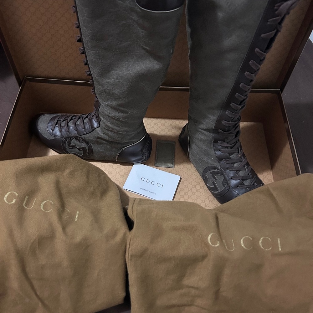 Authentic Gucci boots size 6